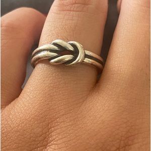 Size 8 James Avery infinity ring
